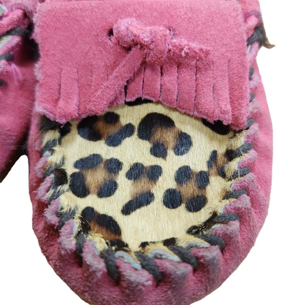 Minnetonka Moccasins Pink Leopard Print Shoes Leather Suede Kids Size 10 Girls